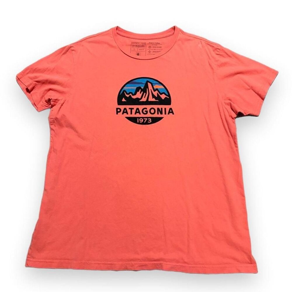 Patagonia Coral Orange Mountain Logo T-Shirt Men's L